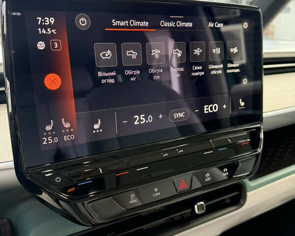 Зелений Фольксваген I.D. Buzz, об'ємом двигуна 0 л та пробігом 4 тис. км за 50000 $, фото 13 на Automoto.ua