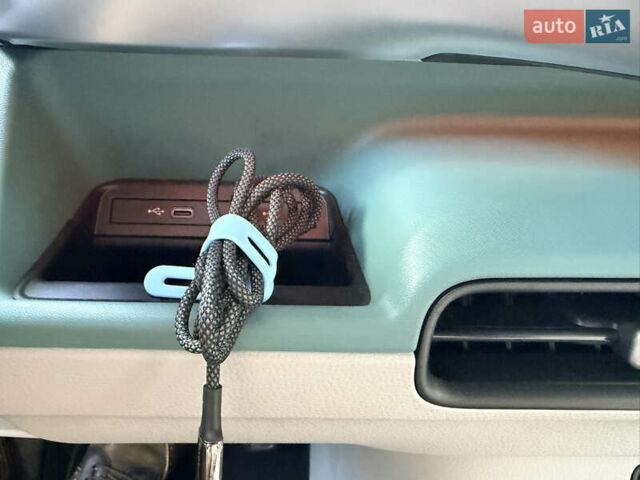 Зелений Фольксваген I.D. Buzz, об'ємом двигуна 0 л та пробігом 4 тис. км за 50000 $, фото 17 на Automoto.ua