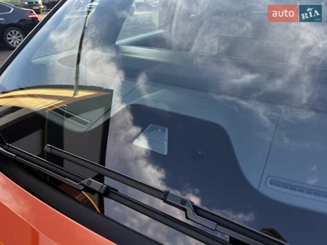 Помаранчевий Фольксваген I.D. Buzz, об'ємом двигуна 0 л та пробігом 18 тис. км за 39900 $, фото 41 на Automoto.ua