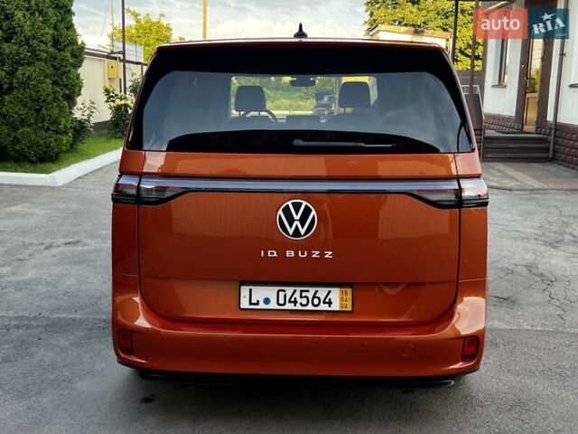 Помаранчевий Фольксваген I.D. Buzz, об'ємом двигуна 0 л та пробігом 18 тис. км за 39900 $, фото 5 на Automoto.ua