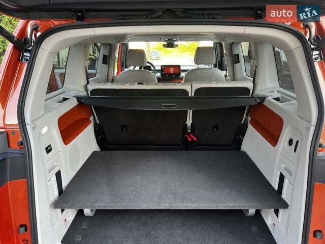 Помаранчевий Фольксваген I.D. Buzz, об'ємом двигуна 0 л та пробігом 18 тис. км за 39900 $, фото 37 на Automoto.ua