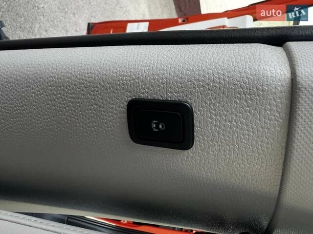 Помаранчевий Фольксваген I.D. Buzz, об'ємом двигуна 0 л та пробігом 18 тис. км за 39900 $, фото 30 на Automoto.ua