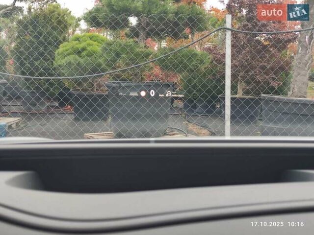 Белый Фольксваген ID. Unyx, объемом двигателя 0 л и пробегом 2 тыс. км за 29300 $, фото 13 на Automoto.ua