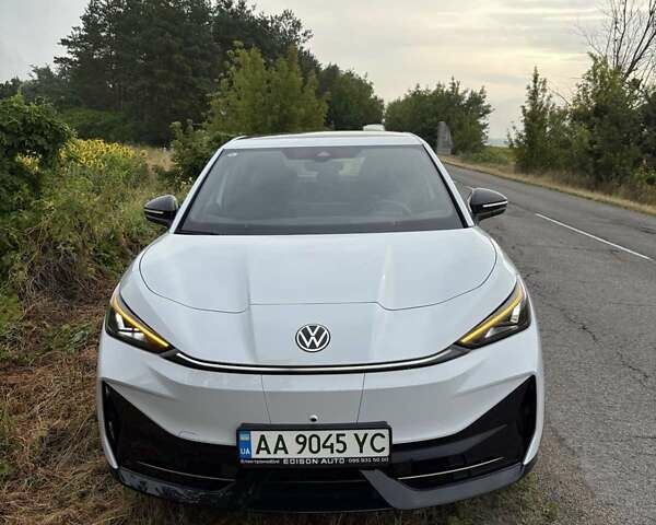 Белый Фольксваген ID. Unyx, объемом двигателя 0 л и пробегом 1 тыс. км за 29500 $, фото 7 на Automoto.ua
