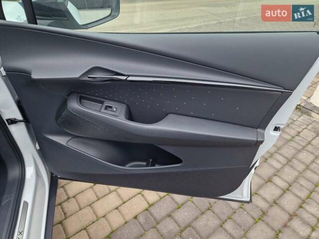 Белый Фольксваген ID. Unyx, объемом двигателя 0 л и пробегом 1 тыс. км за 28600 $, фото 33 на Automoto.ua