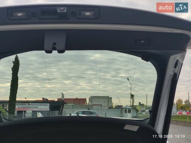 Белый Фольксваген ID. Unyx, объемом двигателя 0 л и пробегом 2 тыс. км за 29300 $, фото 10 на Automoto.ua