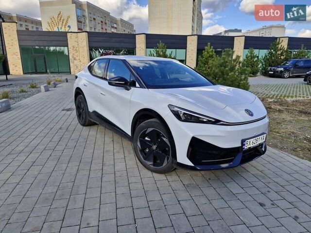 Білий Фольксваген ID. Unyx, об'ємом двигуна 0 л та пробігом 3 тис. км за 29000 $, фото 1 на Automoto.ua