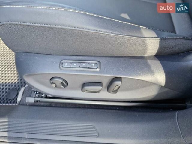 Білий Фольксваген ID. Unyx, об'ємом двигуна 0 л та пробігом 3 тис. км за 29000 $, фото 10 на Automoto.ua