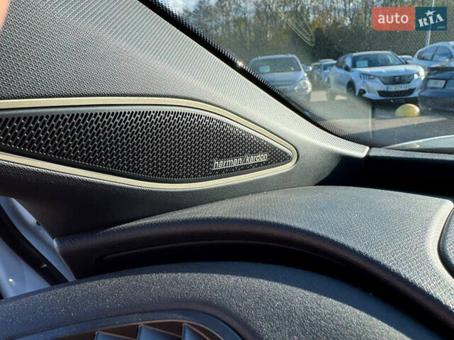 Белый Фольксваген ID. Unyx, объемом двигателя 0 л и пробегом 1 тыс. км за 28999 $, фото 24 на Automoto.ua