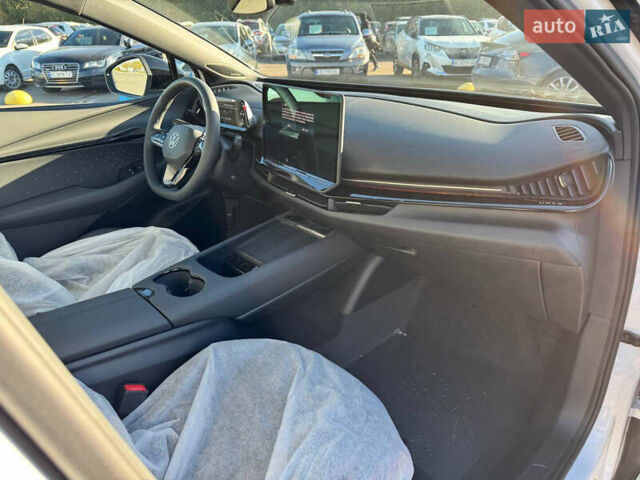 Белый Фольксваген ID. Unyx, объемом двигателя 0 л и пробегом 1 тыс. км за 28999 $, фото 10 на Automoto.ua