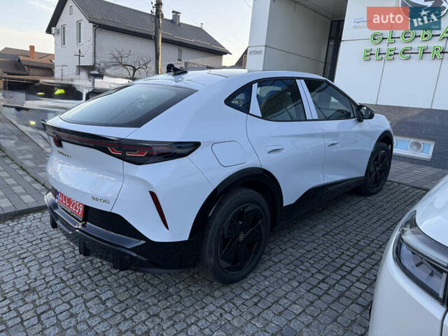 Белый Фольксваген ID. Unyx, объемом двигателя 0 л и пробегом 1 тыс. км за 30000 $, фото 4 на Automoto.ua