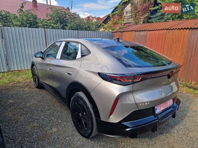 Бежевый Фольксваген ID. Unyx, объемом двигателя 0 л и пробегом 1 тыс. км за 30600 $, фото 5 на Automoto.ua