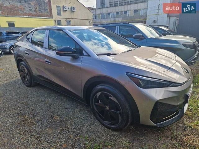 Бежевый Фольксваген ID. Unyx, объемом двигателя 0 л и пробегом 1 тыс. км за 30600 $, фото 2 на Automoto.ua