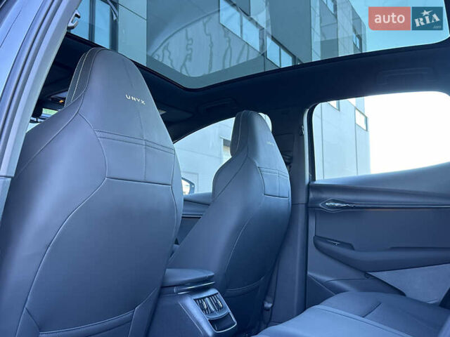 Чорний Фольксваген ID. Unyx, об'ємом двигуна 0 л та пробігом 1 тис. км за 27200 $, фото 30 на Automoto.ua