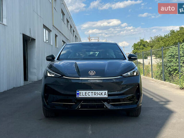 Черный Фольксваген ID. Unyx, объемом двигателя 0 л и пробегом 1 тыс. км за 34000 $, фото 2 на Automoto.ua