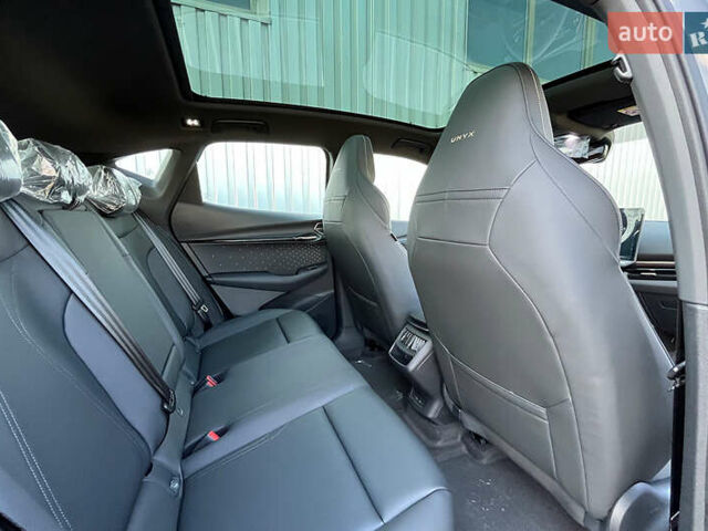 Черный Фольксваген ID. Unyx, объемом двигателя 0 л и пробегом 1 тыс. км за 34000 $, фото 6 на Automoto.ua