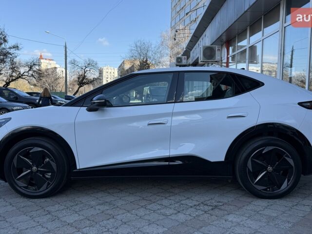 купить новое авто Фольксваген ID. Unyx 2025 года от официального дилера E-MOTION CARS Фольксваген фото