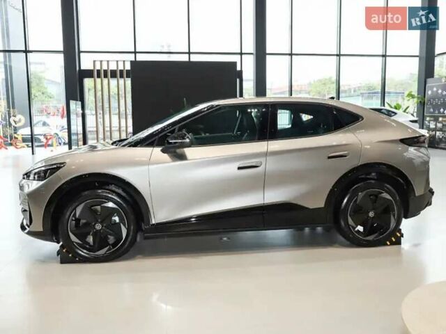 Фольксваген ID. Unyx, объемом двигателя 0 л и пробегом 1 тыс. км за 29999 $, фото 4 на Automoto.ua