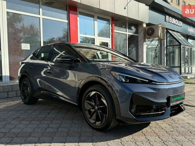 купить новое авто Фольксваген ID. Unyx 2025 года от официального дилера E-MOTION CARS Фольксваген фото