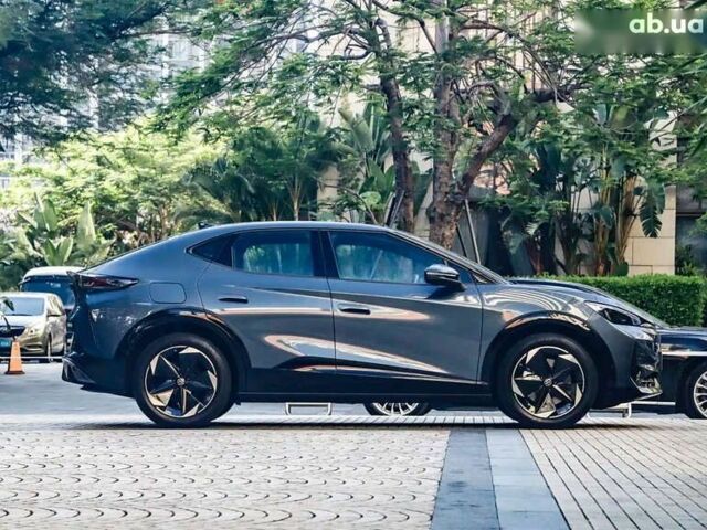 Фольксваген ID. Unyx, объемом двигателя 0 л и пробегом 1 тыс. км за 28000 $, фото 4 на Automoto.ua