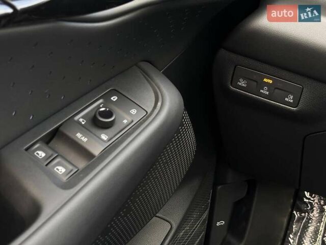 Сірий Фольксваген ID. Unyx, об'ємом двигуна 0 л та пробігом 1 тис. км за 28900 $, фото 44 на Automoto.ua