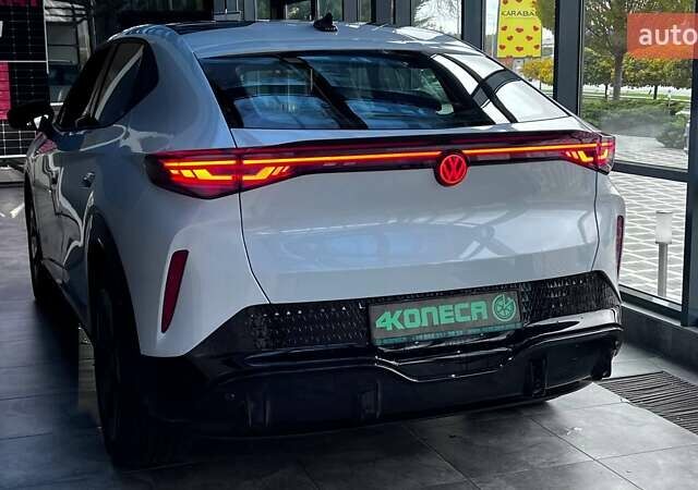 Серый Фольксваген ID. Unyx, объемом двигателя 0 л и пробегом 7 тыс. км за 27250 $, фото 7 на Automoto.ua