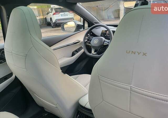 Серый Фольксваген ID. Unyx, объемом двигателя 0 л и пробегом 500 тыс. км за 32900 $, фото 10 на Automoto.ua