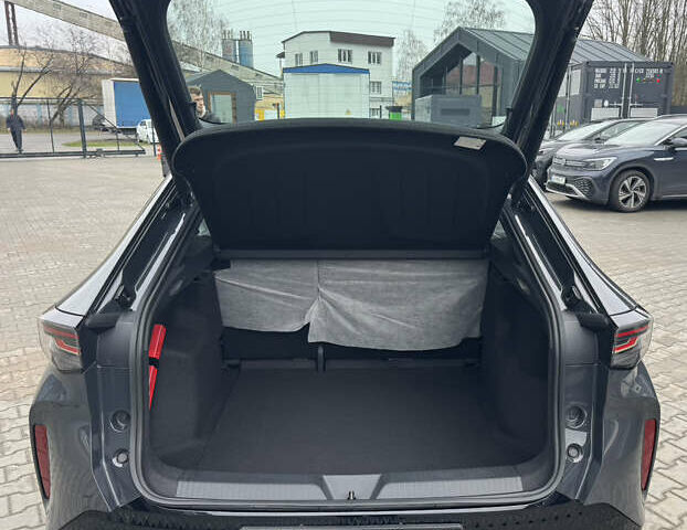 Серый Фольксваген ID. Unyx, объемом двигателя 0 л и пробегом 1 тыс. км за 29900 $, фото 8 на Automoto.ua