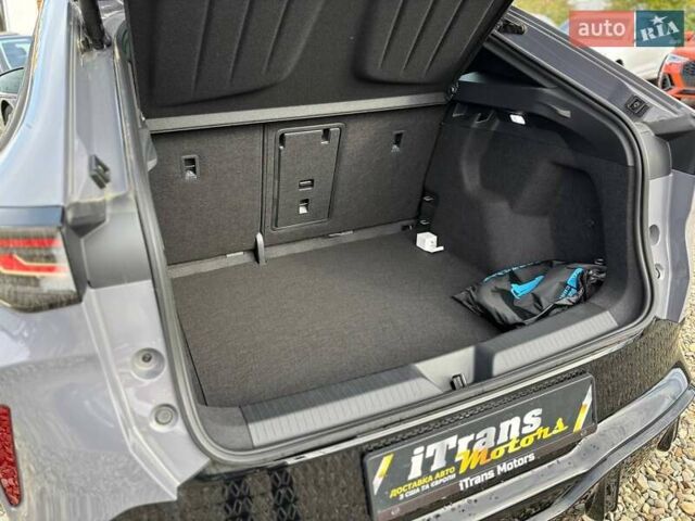 Сірий Фольксваген ID. Unyx, об'ємом двигуна 0 л та пробігом 1 тис. км за 28900 $, фото 17 на Automoto.ua