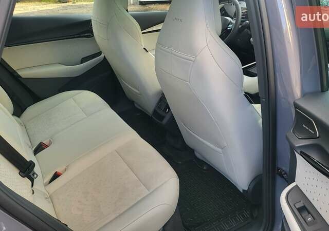 Серый Фольксваген ID. Unyx, объемом двигателя 0 л и пробегом 500 тыс. км за 32900 $, фото 12 на Automoto.ua