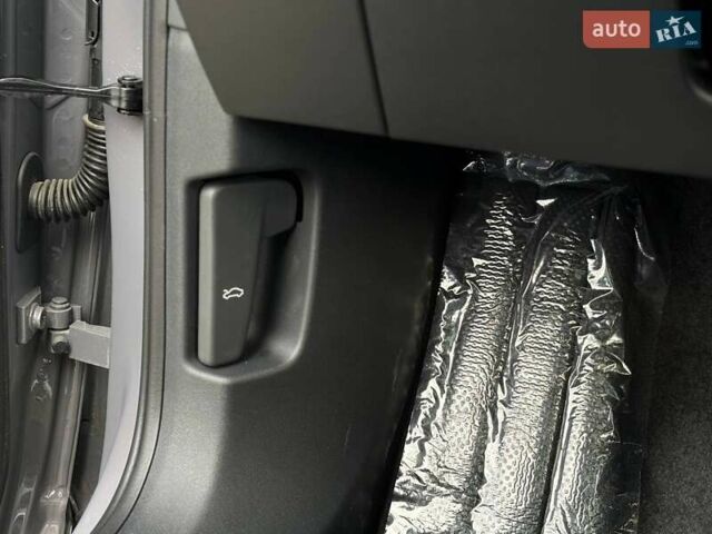 Сірий Фольксваген ID. Unyx, об'ємом двигуна 0 л та пробігом 1 тис. км за 28900 $, фото 42 на Automoto.ua