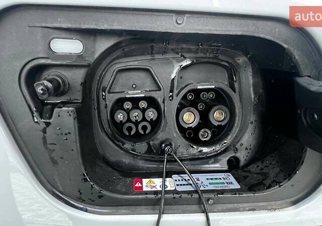 Серый Фольксваген ID. Unyx, объемом двигателя 0 л и пробегом 7 тыс. км за 27250 $, фото 35 на Automoto.ua