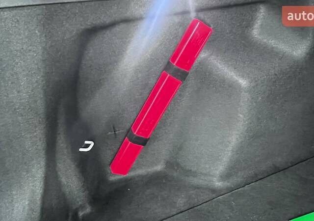 Серый Фольксваген ID. Unyx, объемом двигателя 0 л и пробегом 7 тыс. км за 27250 $, фото 18 на Automoto.ua