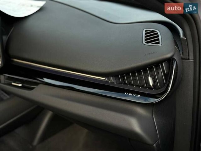 Сірий Фольксваген ID. Unyx, об'ємом двигуна 0 л та пробігом 1 тис. км за 28900 $, фото 37 на Automoto.ua