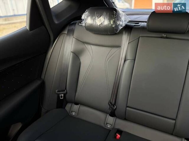 Сірий Фольксваген ID. Unyx, об'ємом двигуна 0 л та пробігом 1 тис. км за 28900 $, фото 24 на Automoto.ua