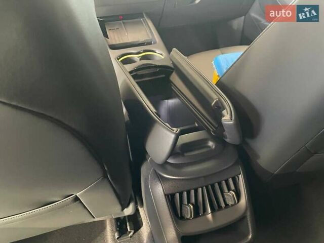 Сірий Фольксваген ID. Unyx, об'ємом двигуна 0 л та пробігом 1 тис. км за 34500 $, фото 26 на Automoto.ua