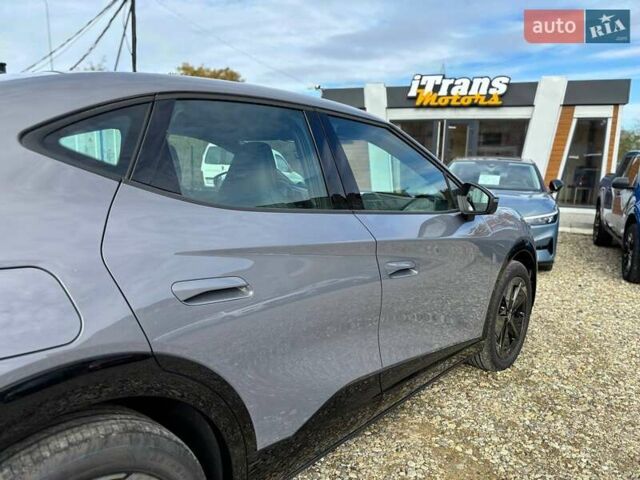 Сірий Фольксваген ID. Unyx, об'ємом двигуна 0 л та пробігом 1 тис. км за 28900 $, фото 12 на Automoto.ua