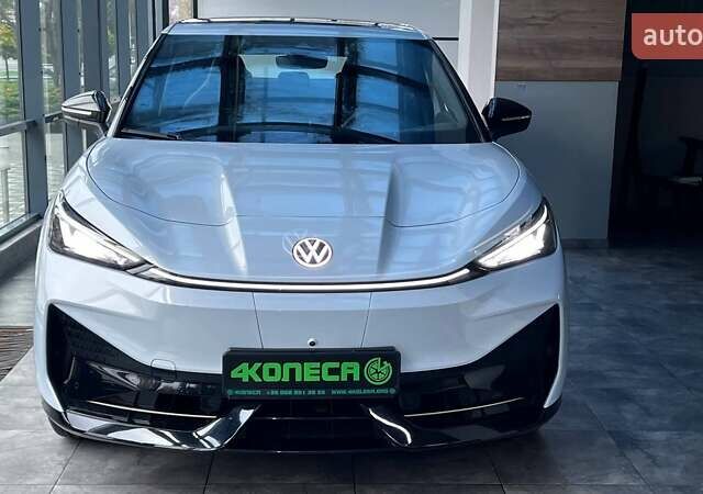 Серый Фольксваген ID. Unyx, объемом двигателя 0 л и пробегом 7 тыс. км за 27250 $, фото 4 на Automoto.ua