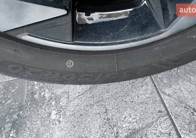 Серый Фольксваген ID. Unyx, объемом двигателя 0 л и пробегом 7 тыс. км за 27250 $, фото 33 на Automoto.ua