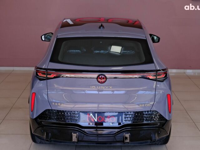 Серый Фольксваген ID. Unyx, объемом двигателя 0 л и пробегом 0 тыс. км за 31900 $, фото 5 на Automoto.ua