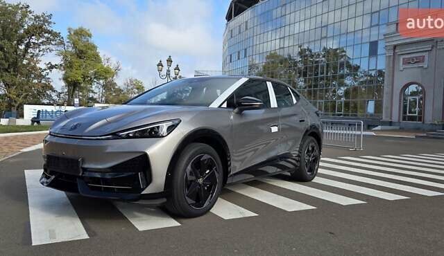 Сірий Фольксваген ID. Unyx, об'ємом двигуна 0 л та пробігом 1 тис. км за 30000 $, фото 2 на Automoto.ua