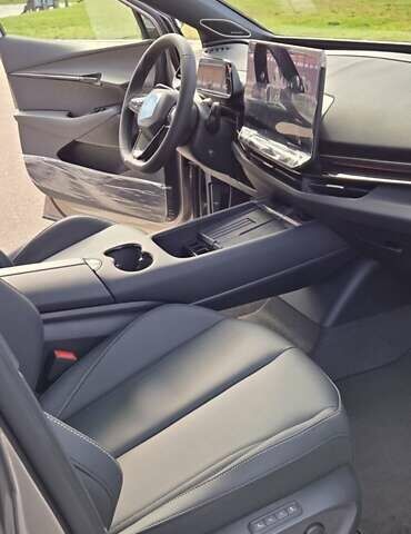 Сірий Фольксваген ID. Unyx, об'ємом двигуна 0 л та пробігом 1 тис. км за 30000 $, фото 11 на Automoto.ua