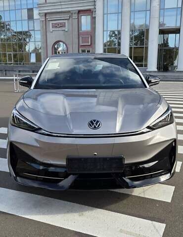 Сірий Фольксваген ID. Unyx, об'ємом двигуна 0 л та пробігом 1 тис. км за 30000 $, фото 1 на Automoto.ua