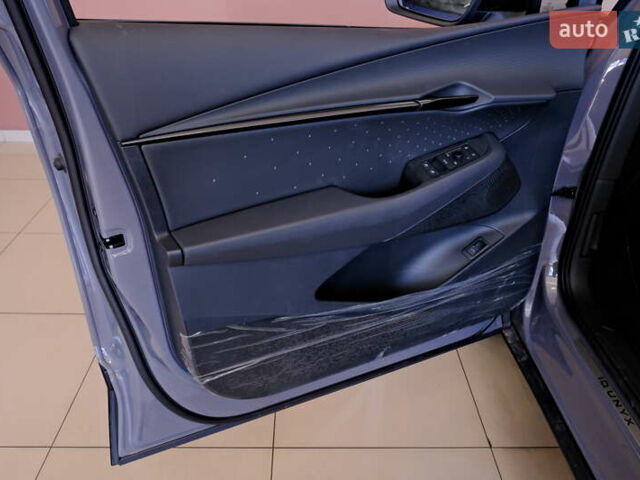 Серый Фольксваген ID. Unyx, объемом двигателя 0 л и пробегом 1 тыс. км за 31900 $, фото 32 на Automoto.ua