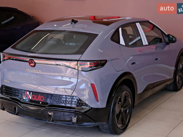 Серый Фольксваген ID. Unyx, объемом двигателя 0 л и пробегом 1 тыс. км за 31900 $, фото 20 на Automoto.ua