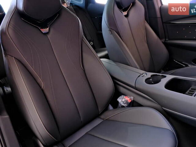 Серый Фольксваген ID. Unyx, объемом двигателя 0 л и пробегом 1 тыс. км за 31900 $, фото 48 на Automoto.ua