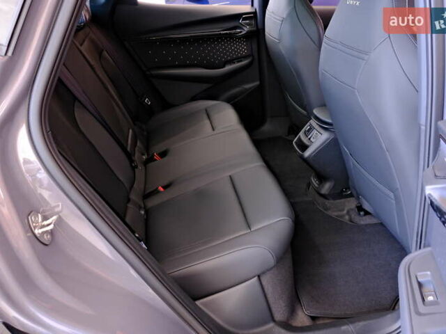 Серый Фольксваген ID. Unyx, объемом двигателя 0 л и пробегом 1 тыс. км за 31900 $, фото 42 на Automoto.ua