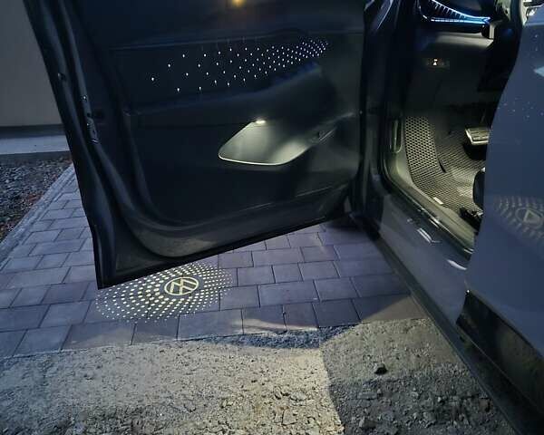 Сірий Фольксваген ID. Unyx, об'ємом двигуна 0 л та пробігом 4 тис. км за 28500 $, фото 2 на Automoto.ua