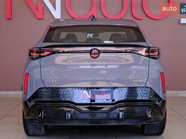 Серый Фольксваген ID. Unyx, объемом двигателя 0 л и пробегом 1 тыс. км за 31900 $, фото 19 на Automoto.ua