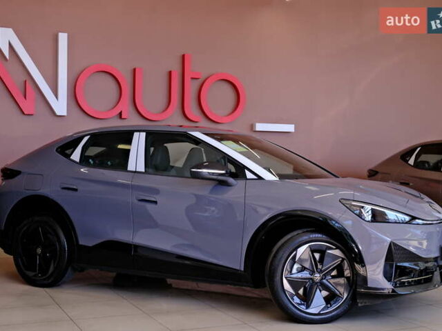 Серый Фольксваген ID. Unyx, объемом двигателя 0 л и пробегом 1 тыс. км за 31900 $, фото 12 на Automoto.ua